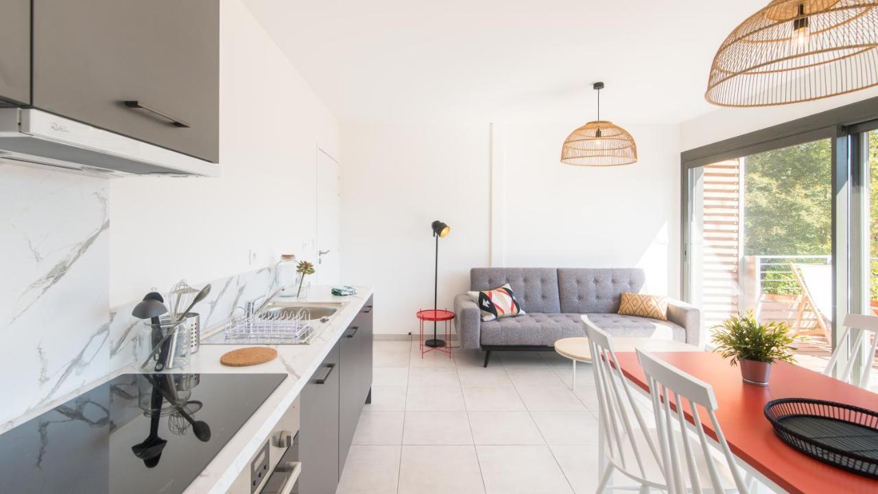 "Le Soleil Levant" Avec Balcon Et Parking Prive, 2 Adultes Et 1 Enfant Sarlat-la-Canéda Eksteriør billede